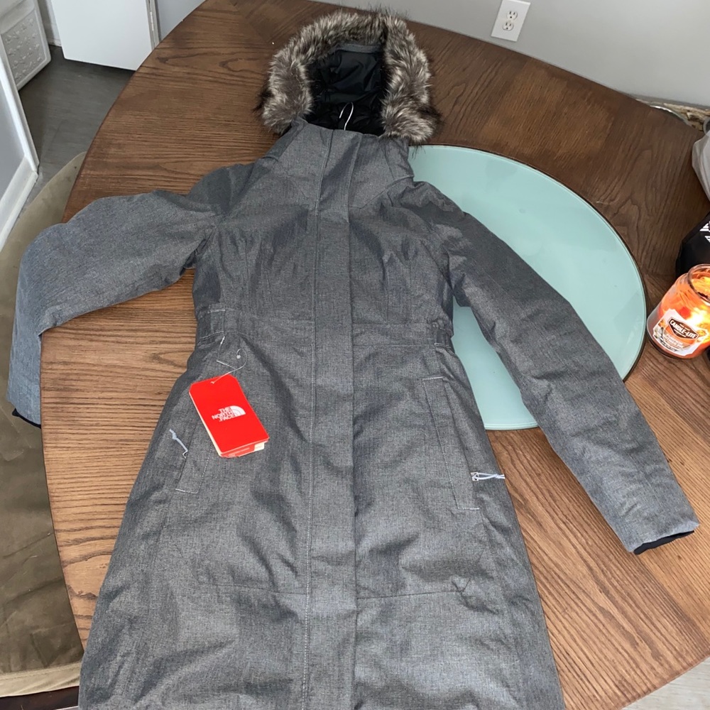 The north face women’s arctic parka